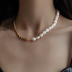 Colar com Pérolas Naturais Banhado a Ouro 18k Velavue