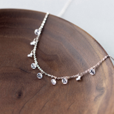 Colar com Cristais de Zircônia Prata 925 Velavue
