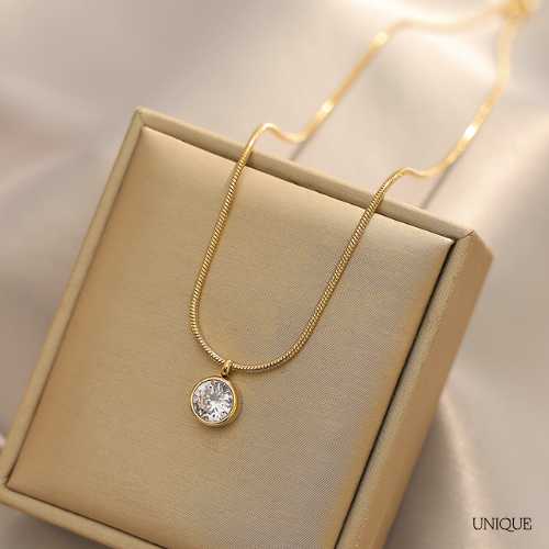 Colar com Pingente de Cristal de Zircônia Velavue