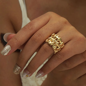Anel luxe Banhado a Ouro Velavue