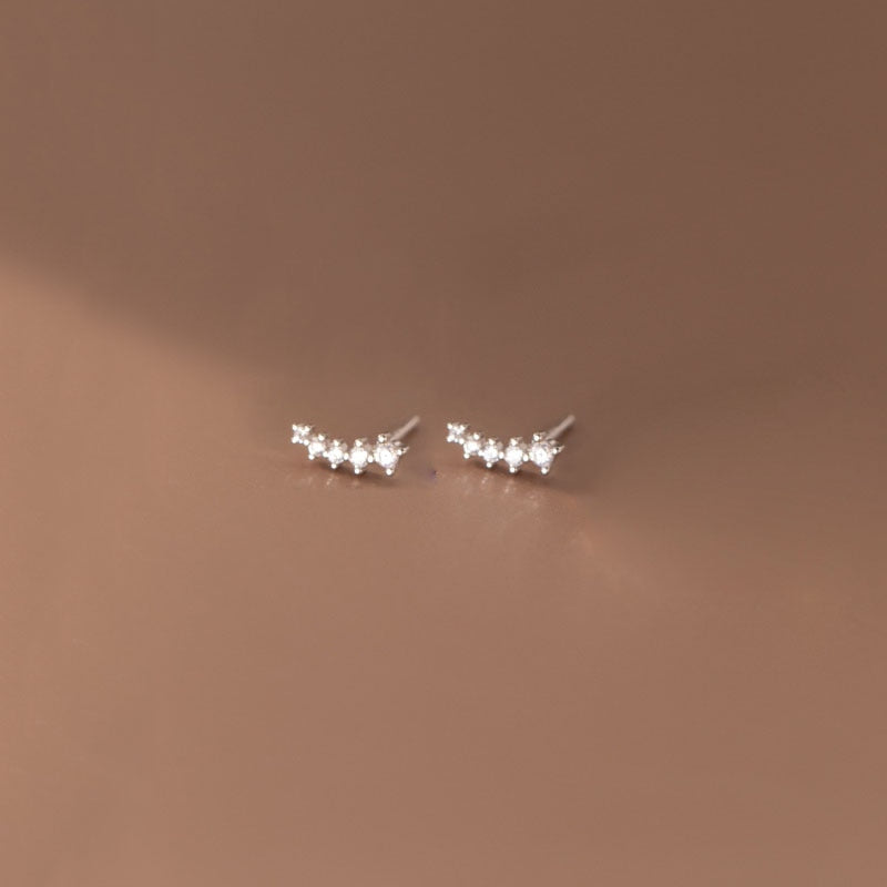 Mini Brinco com Cristais de Zircônia Velavue