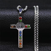 Corrente com Pingente Crucifixo com Pedras Velavue