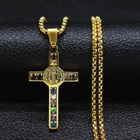 Corrente com Pingente Crucifixo com Pedras Velavue