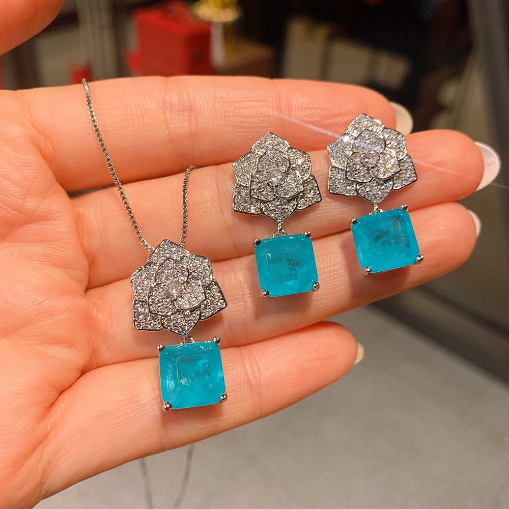 Conjunto Rosas Cravejadas com Pingente de Turmalina Paraíba Velavue