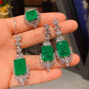 Conjunto Realeza Colar Brincos e Anel de Esmeralda Velavue