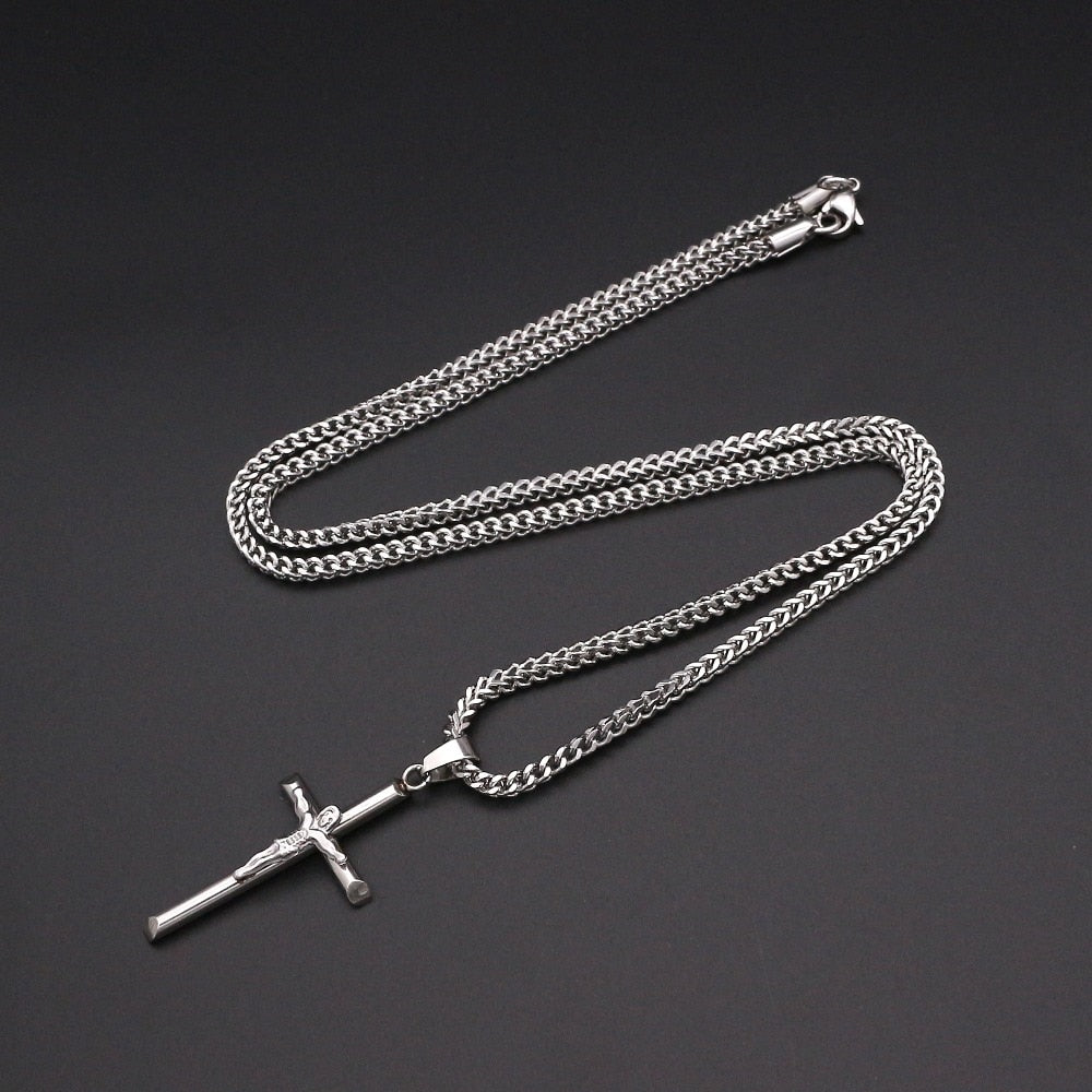 Corrente com Crucifixo de Aço Inoxidável Banhado a Prata Velavue