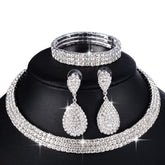 Conjunto Colar Brincos e Pulseira Luxury Velavue