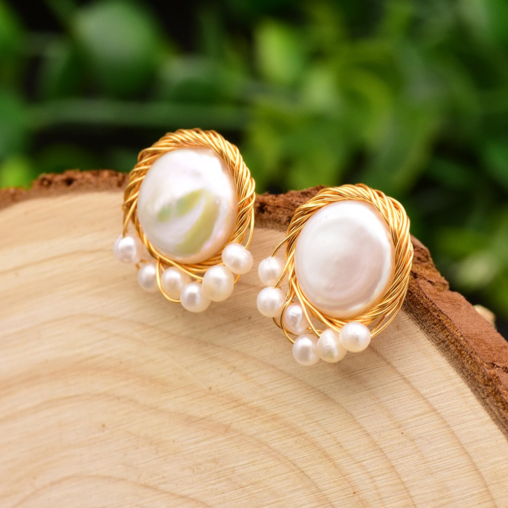 Brinco com Pérolas Barrocas Naturais Banhado a Ouro 18k Velavue