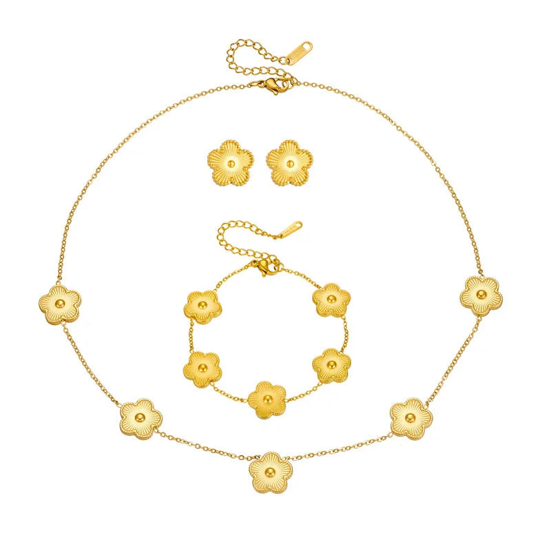 Conjunto Colar Pulseira e Brincos Trevo Dourado Velavue