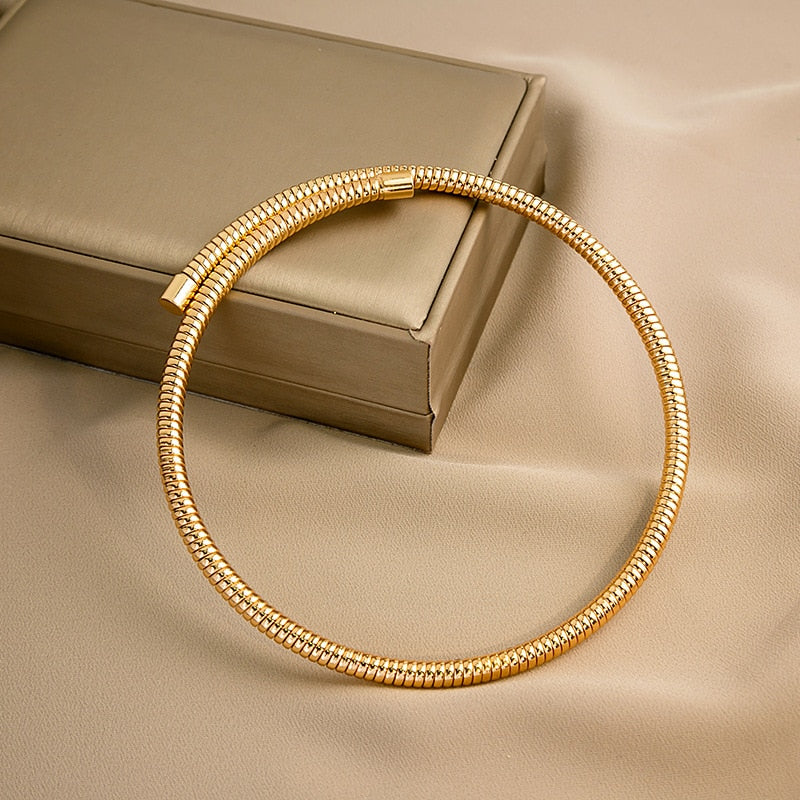 Gargantilha Cobra Banhada a Ouro 18k Velavue