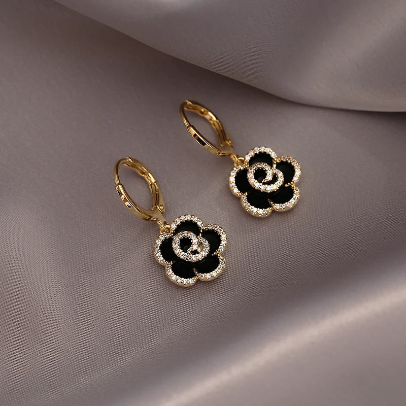 Brinco Flor Camélia Velavue