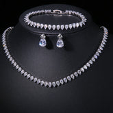 Conjunto Colar Brincos e Pulseira de Zircônia Velavue