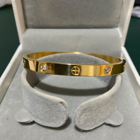 Pulseira Dourada com Zircônia Velavue