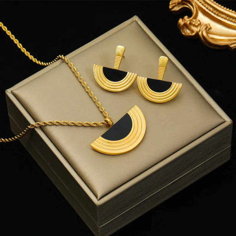 Conjunto Brincos e Colar Semicírculo Velavue