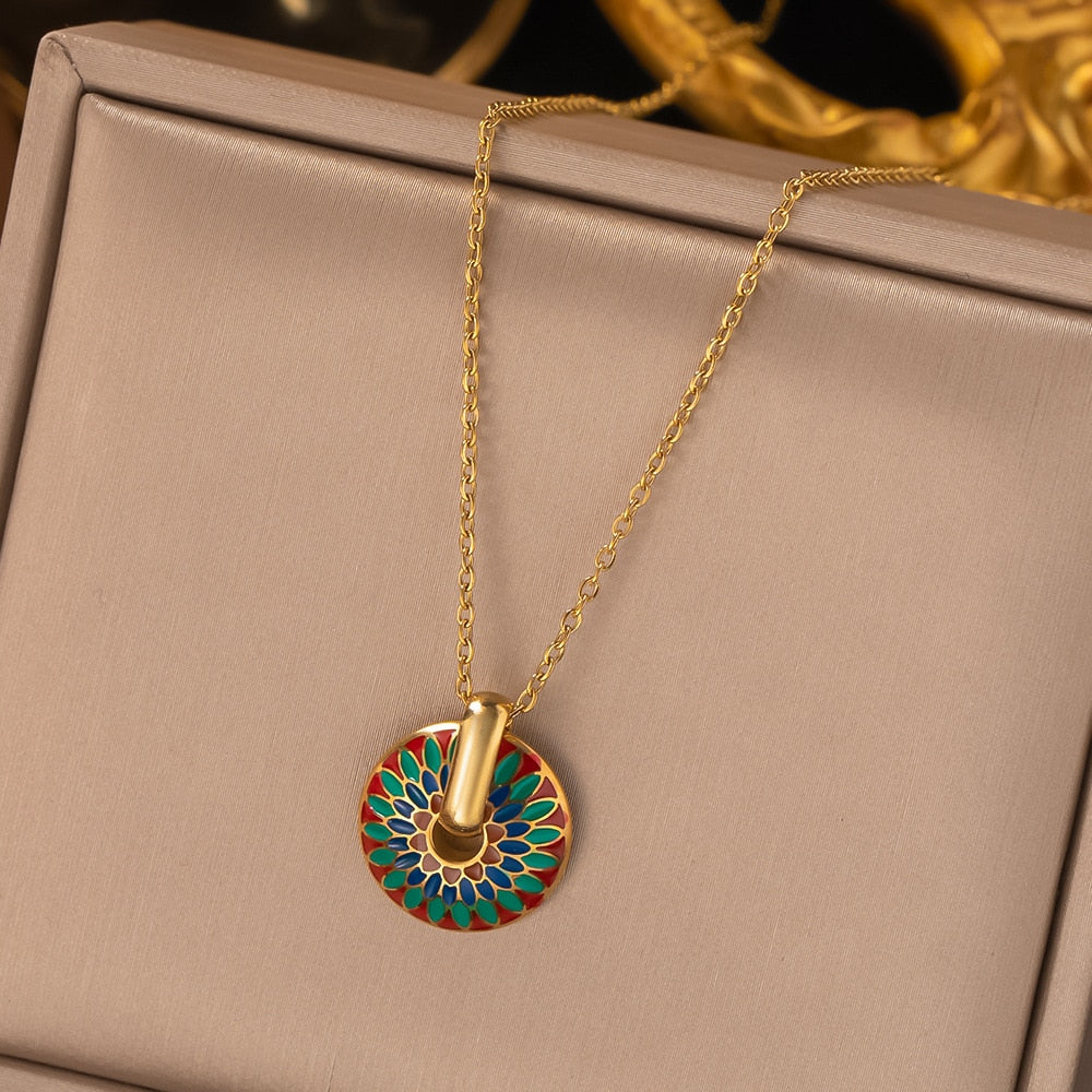 Conjunto Dourado com Pingente Vintage Retro Velavue