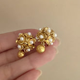Brinco Flor Luxury Dourada Velavue