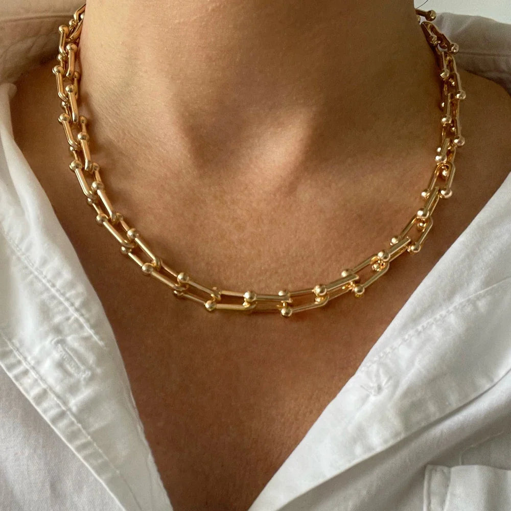 Colar em Elos Banhado a Ouro Velavue