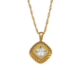 Colar Dourado com Pingente Pedra de Zircônia Velavue