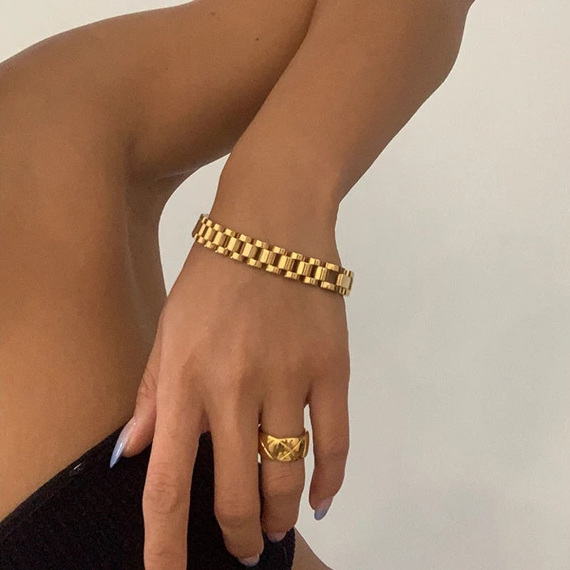 Pulseira Feminina Banhada a Ouro 18k Velavue