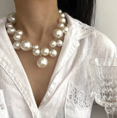Colar Clavícula com Pérolas Velavue