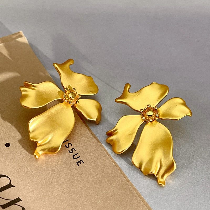 Brinco Flor Banhado a Ouro 18k Velavue