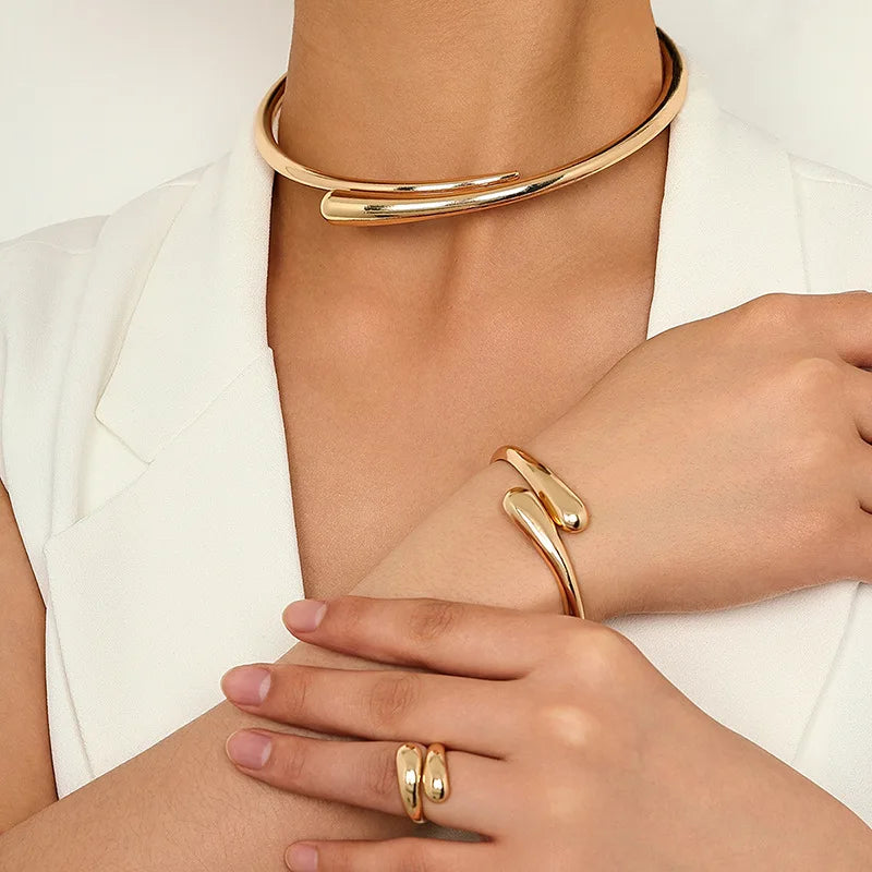 Conjunto Colar Pulseira e Anel Luxe Velavue