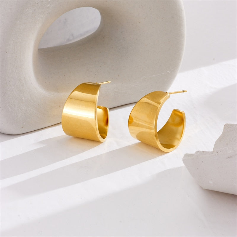 Brinco Meia Argola Dourado Velavue