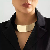 Gargantilha Dourada Lisa Velavue