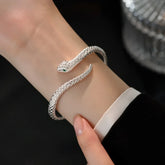 Pulseira Serpente em Prata Velavue