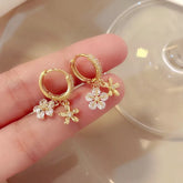 Brinco Argolinha Flor com Zircônia Velavue