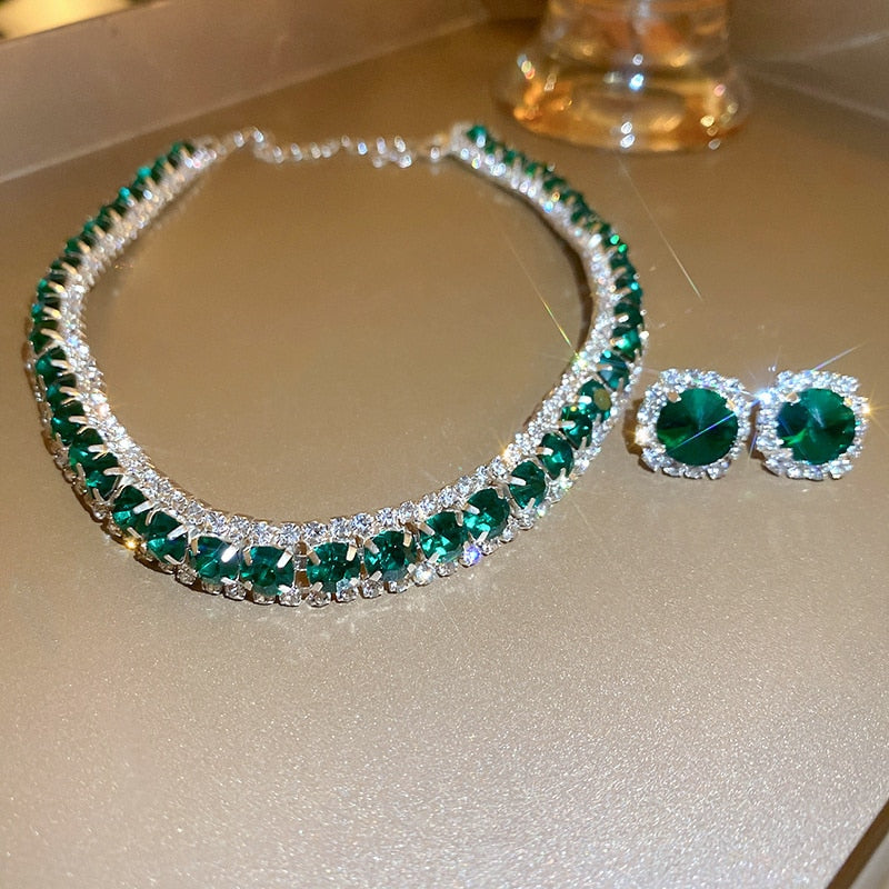Conjunto Gargantilha e Brincos com Cristais Verdes Velavue