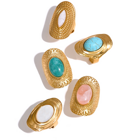 Anel Dourado com Pedra Natural Velavue