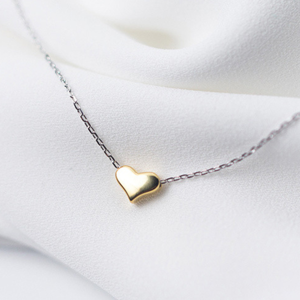 Colar de Prata com Pingente de Coração Dourado Velavue