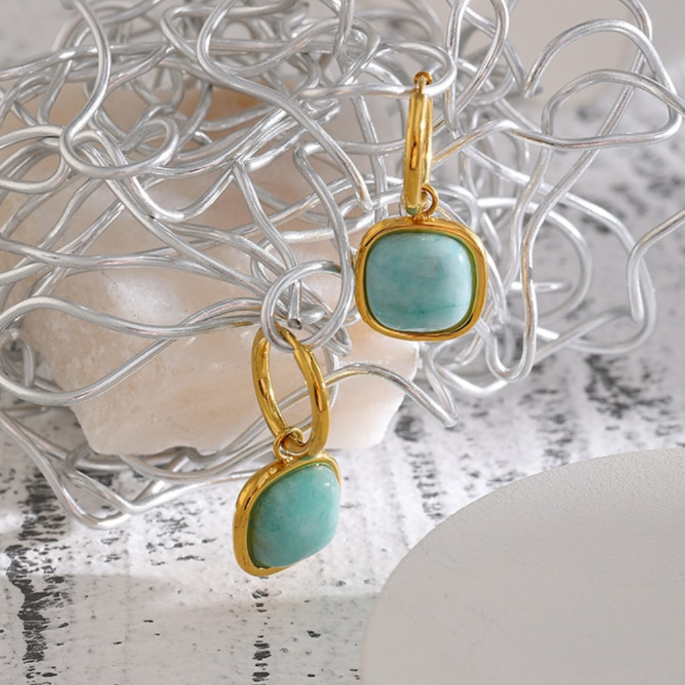 Brinco Banhado a Ouro 18K com Pedra Natural Velavue